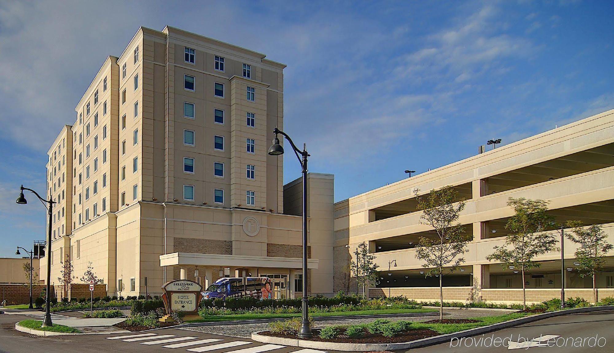 Hotel Hollywood Casino Bangor Exterior foto